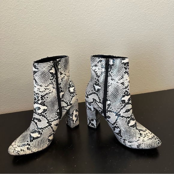 White Snake Skin Patterned Faux Leather Heeled Boots - Picture 7 of 13